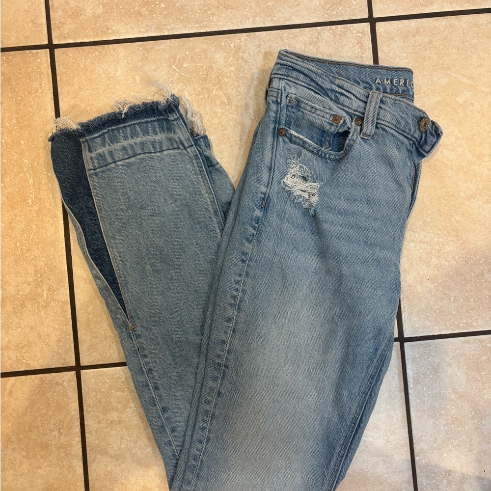 American Eagle Outfitters Women's Light Blue Jeans